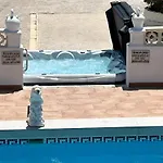 Garten Und Pool Apartamento *